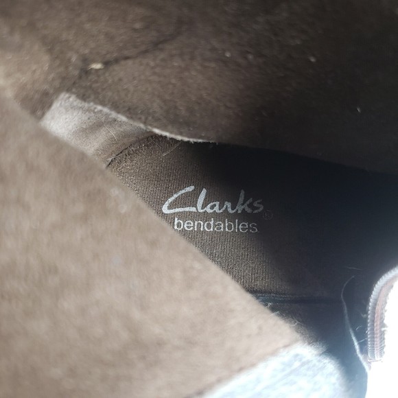 Clarks Bendables Women's Boots Beige Suede Faux Fur Ankle Booties Size 11 M - Picture 15 of 16